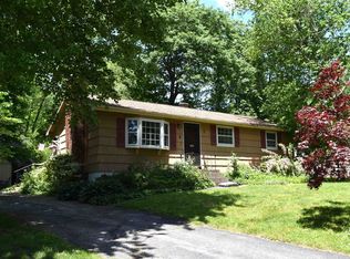 9 Cardiff Rd, Nashua, NH 03062