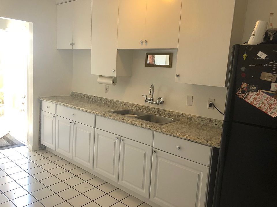 1st image of 3174-76 Clairemont Dr