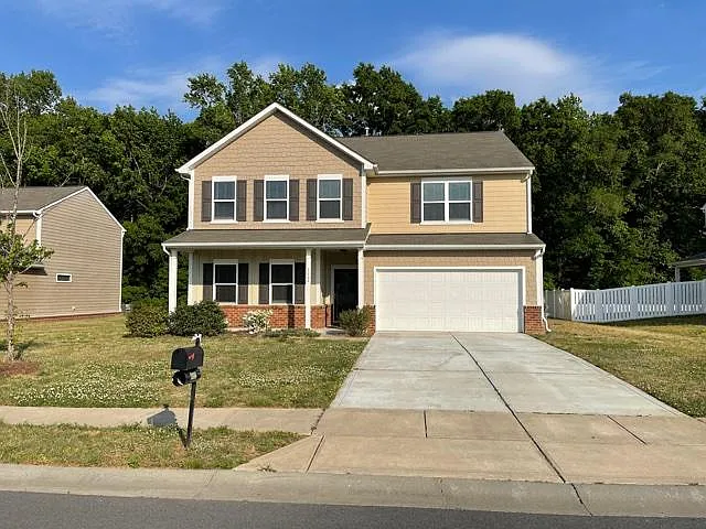 5 bed, 2956 sqft, $2,600 — Photo 1