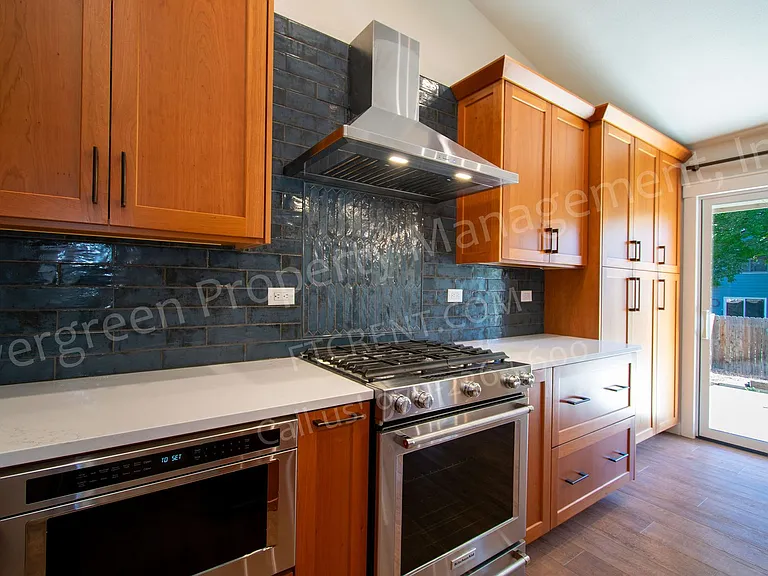 3612 Wescott Ct — Photo 10