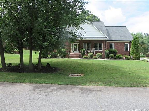 2nd image of 212 Brentwood Dr