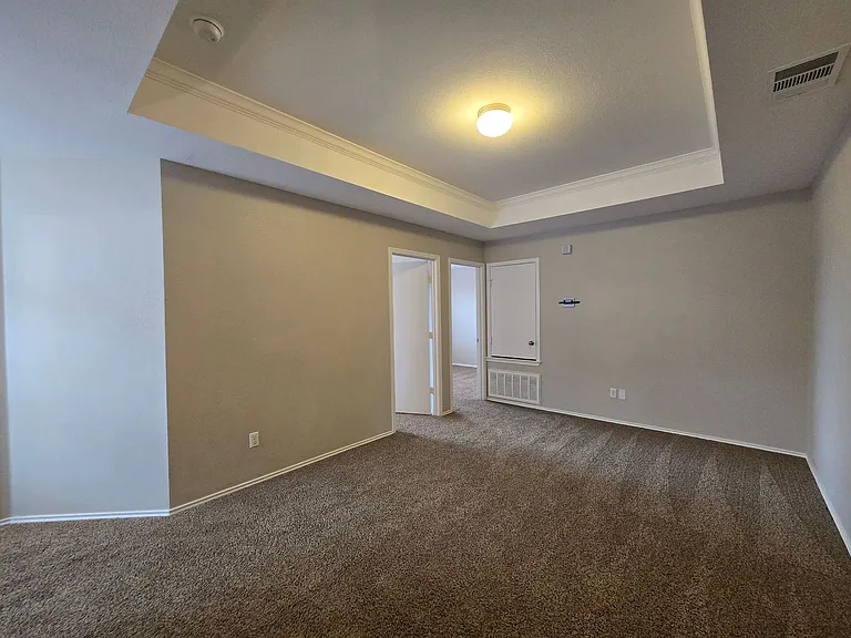 5302 Lyra Dr — Photo 16