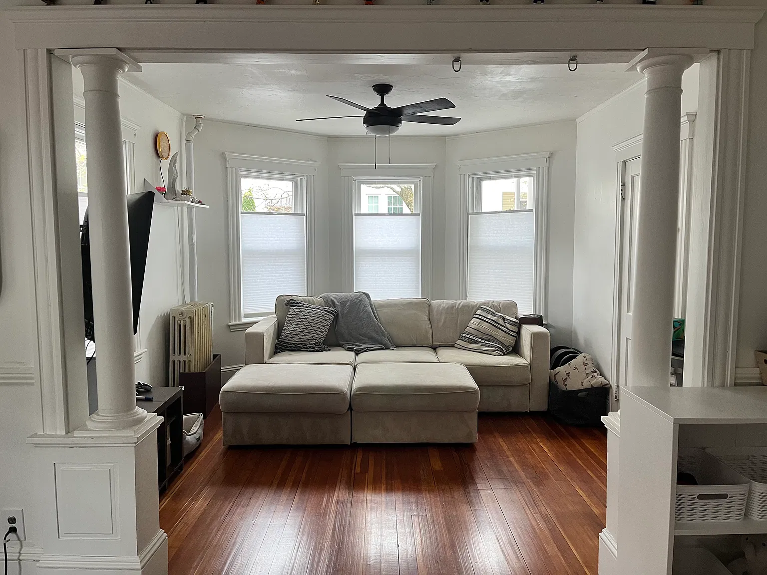 3 bed, 1200 sqft, $2,500 — Photo 1