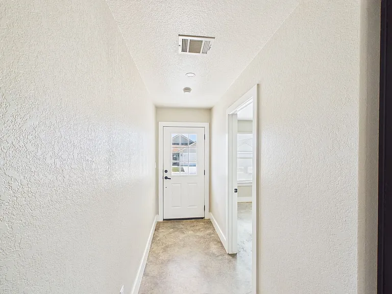 124 Feather Way — Photo 7