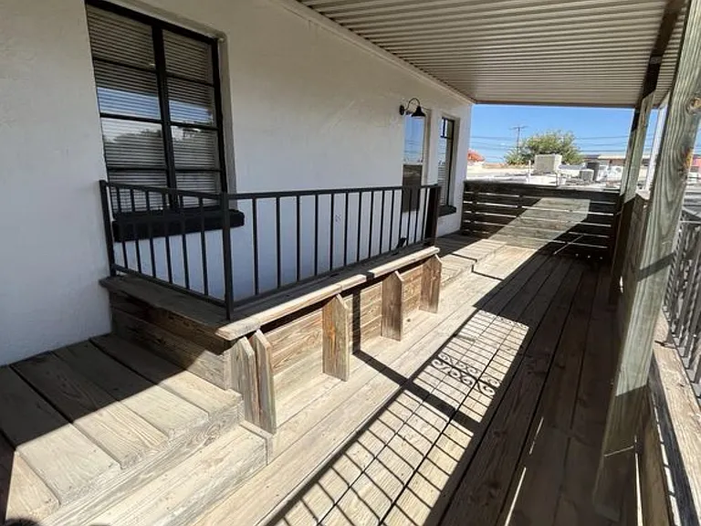 3012 N Lee Ave #C — Photo 2