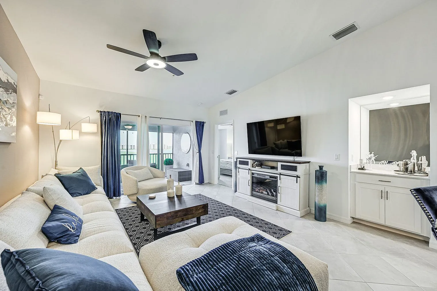 2 bed, 2.0 bath, 1657 sqft, $3,424 — Photo 1