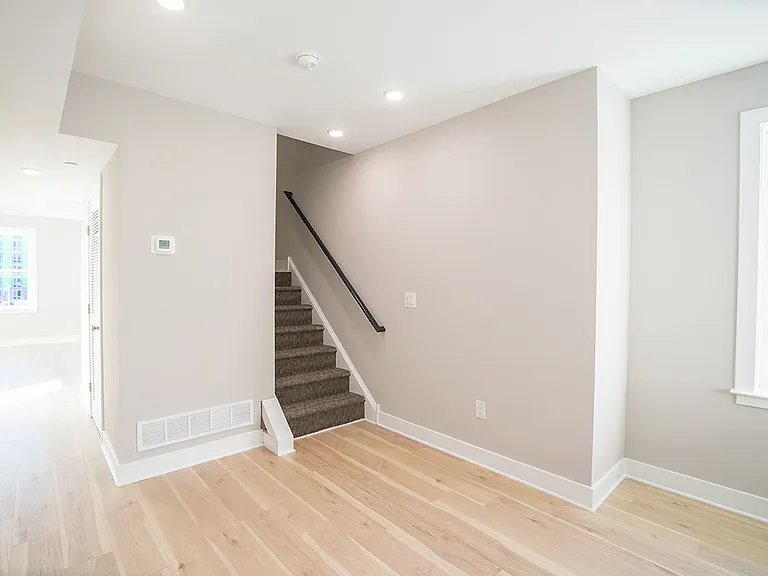4926 Locust Street — Photo 6
