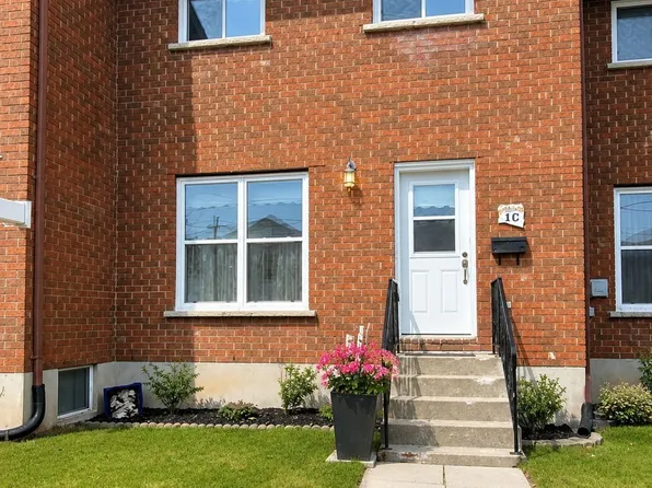 1 Caroline St #C, Kawartha Lakes, ON K9V 1T2