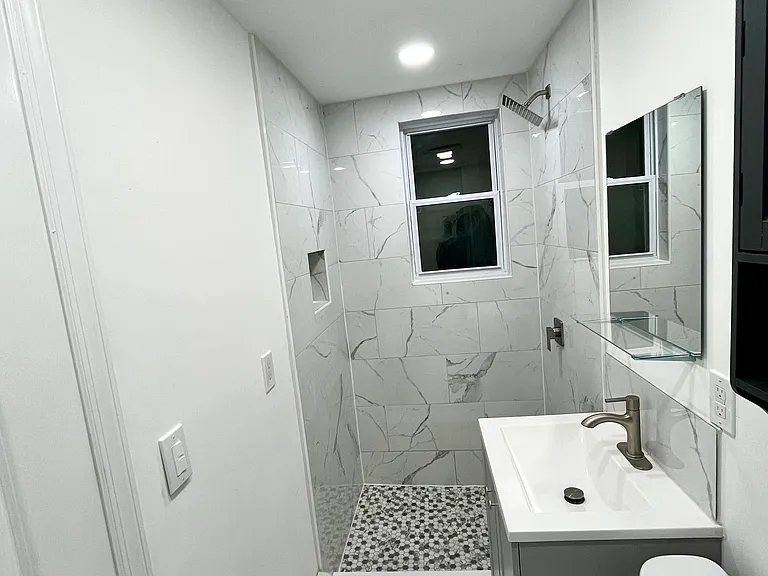 364 River Dr #4 — Photo 6