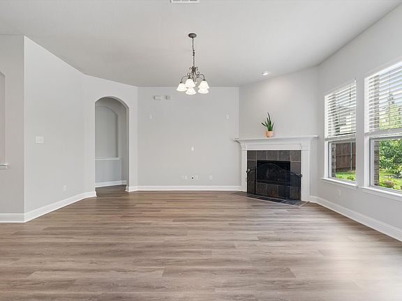 5th image of 4651 Peabody Pl