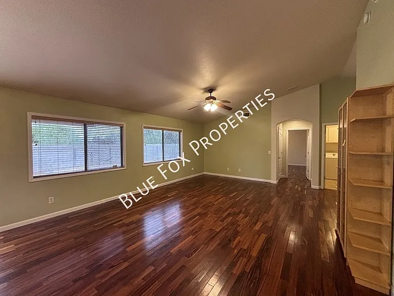 3149 S Quinn Dr — Photo 6