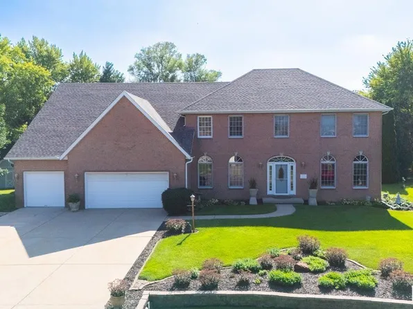 206 Warrior Way, Metamora, IL 61548