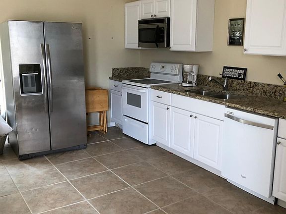 4th image of 4724 Calderwood Cir #5