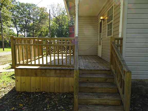 4th image of 536 E Church St