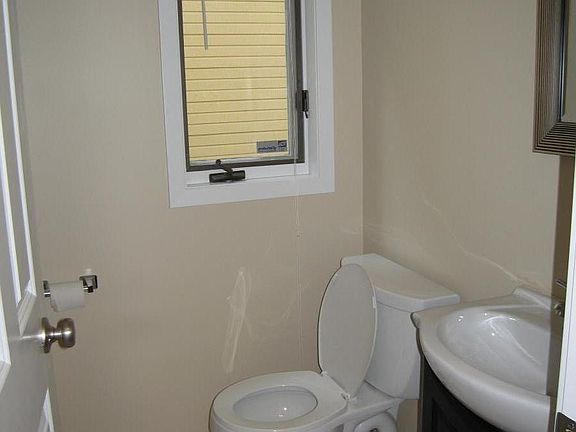 1st fl bath