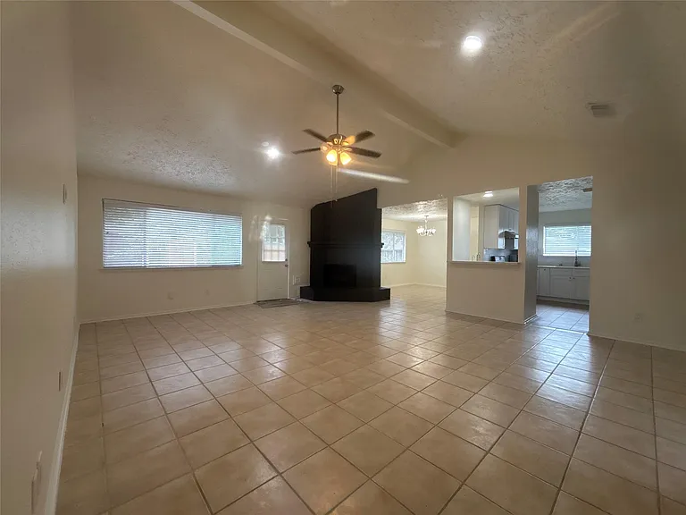 19718 Spanish Needle Dr — Photo 10