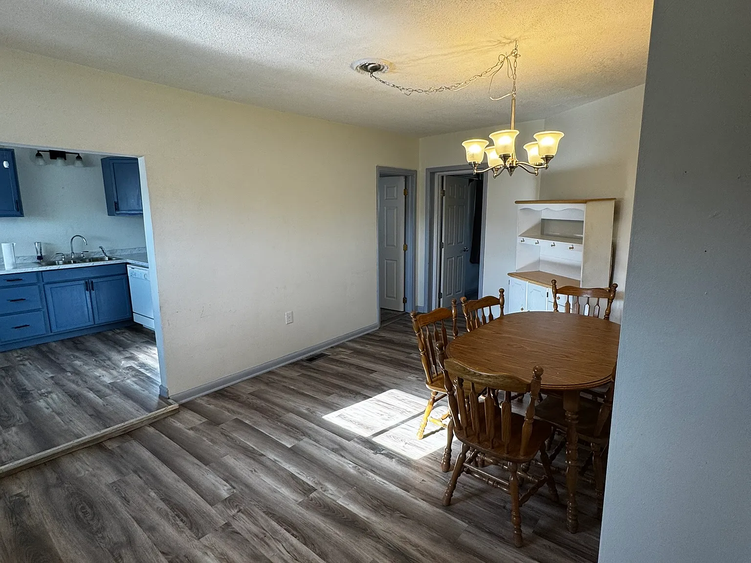 3 bed, 1453 sqft, $1,195 — Photo 4