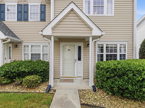 2nd image of 618 3rd Ave. S #3E