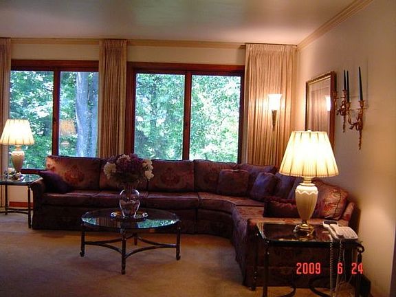 Expansive window in Living Room