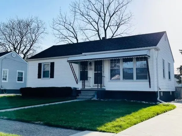 730 Chippewa St, Mount Clemens, MI 48043