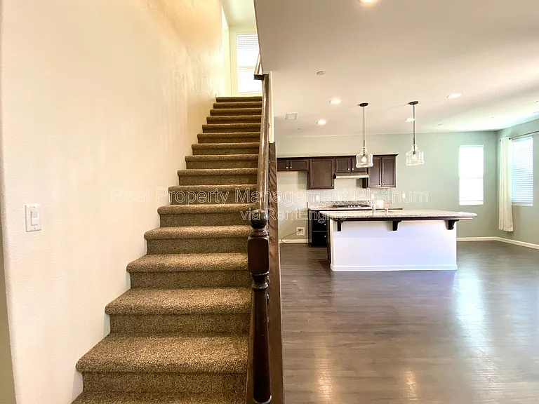 2534 Mustang Dr — Photo 17