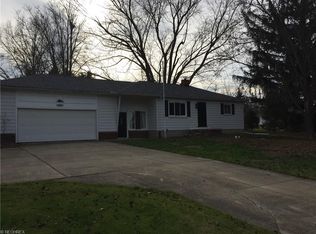 1282 Housel Craft Rd, Cortland, OH 44410