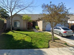 584 W Mariposa St, Kingsburg, CA
