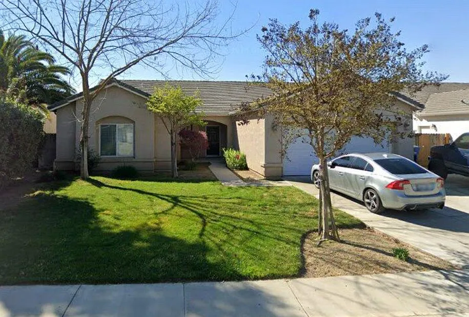584 W Mariposa St photo 1