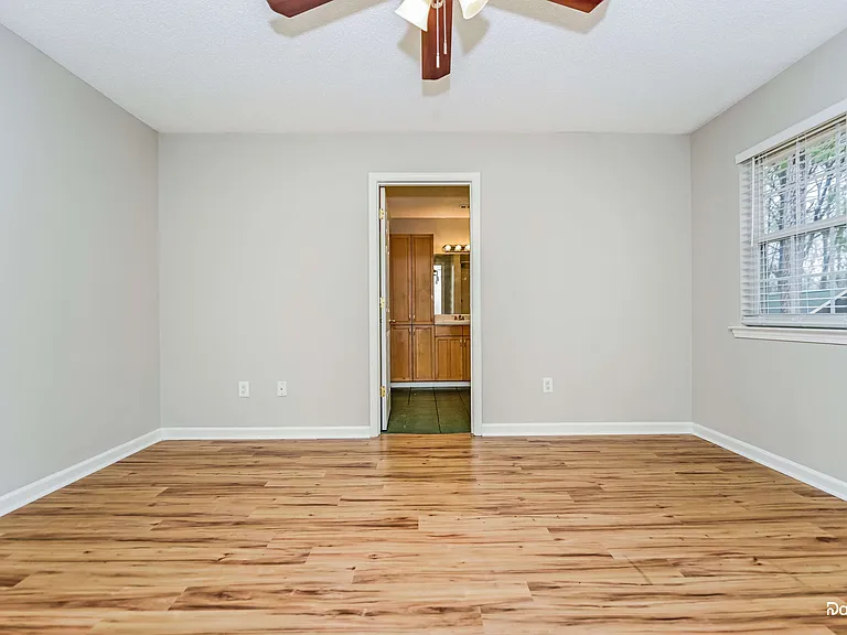 124 Spring Valley Cir — Photo 6