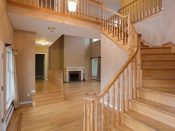 4th image of 4 Judson Ln