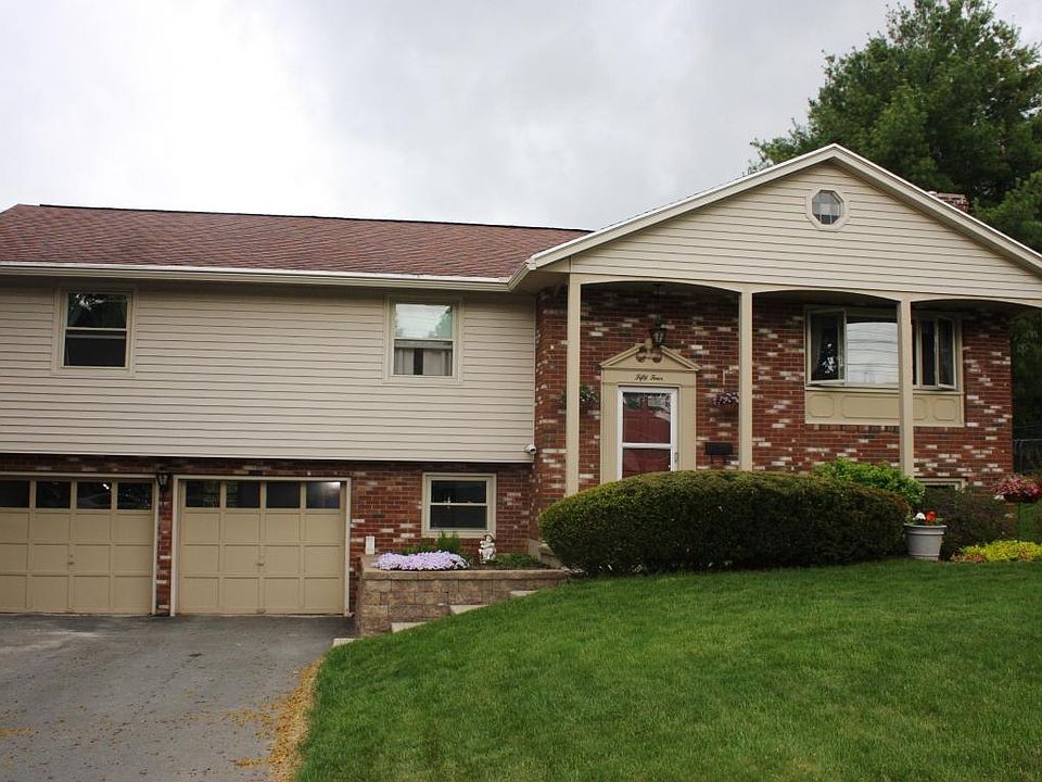 1st image of 54 Joan Dr