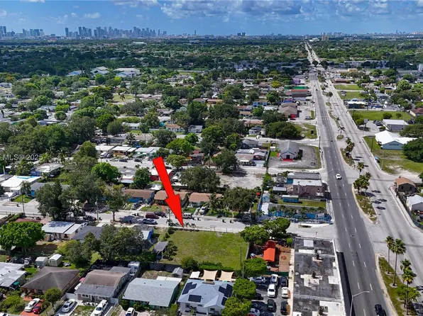 2177 NW 86th St, Miami, FL 33147