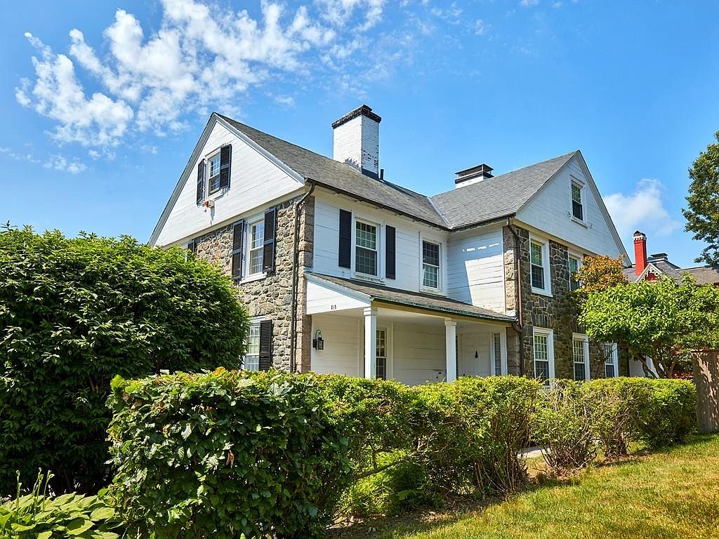 7 High St, Fall River, MA 7 Zillow 7 High St, Fall River, MA 7 Zillow