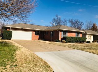 2633 Keats Pl, Village, OK 73120