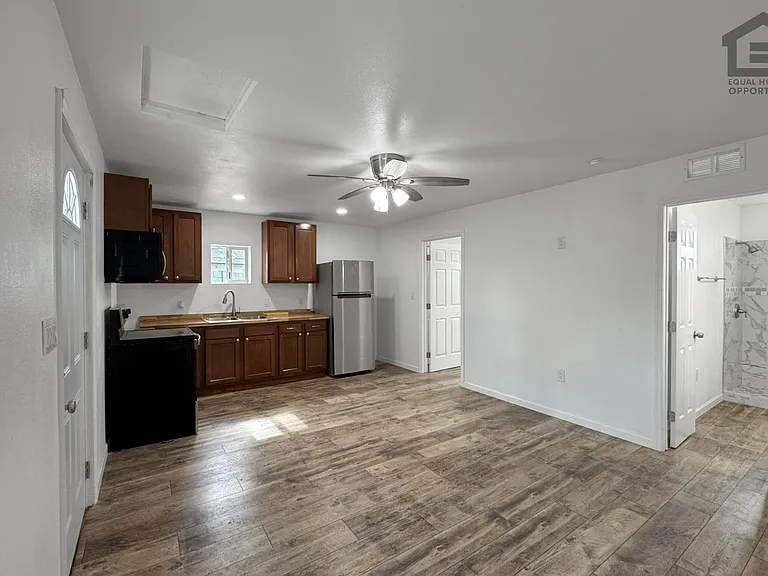232 W Gail Dr — Photo 10