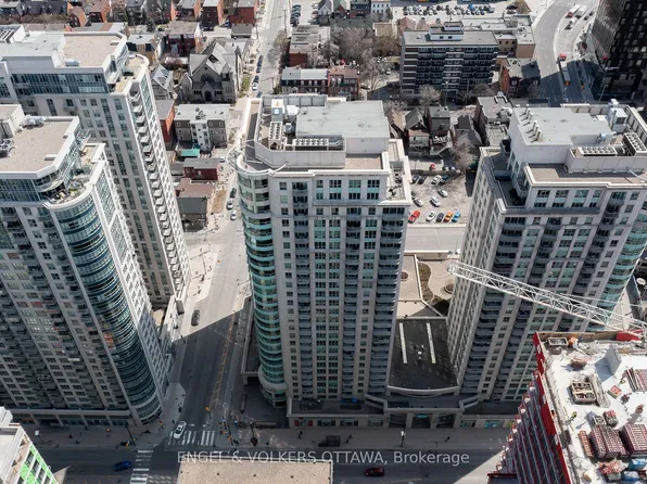 234 Rideau St #1112, Ottawa, ON K1N 0A9