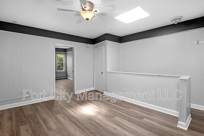 1 bed, 1.0 bath, 790 sqft, $1,300 — Photo 4