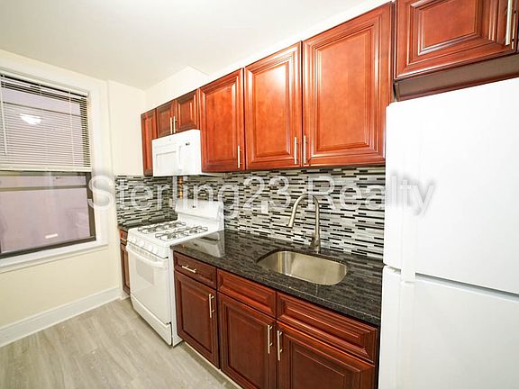 3rd image of 31-06 38th St #20F