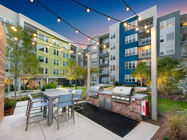 AMLI Piedmont Heights — Photo 30