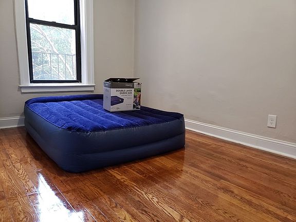 5th image of 2907 31st Ave #2F1