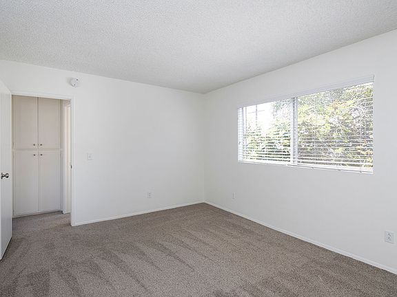 5th image of 4649 Voltaire St Unit 16