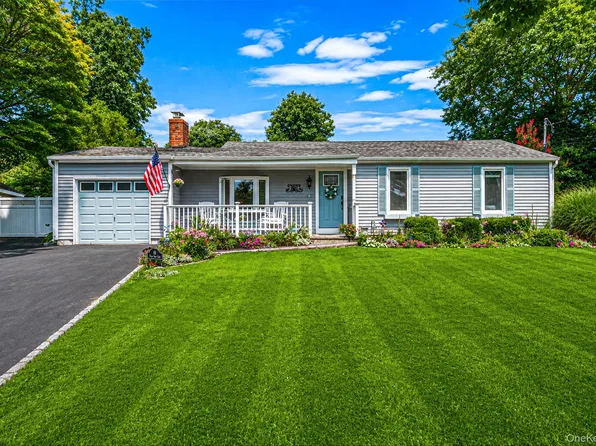 16 Pine Edge Drive, East Moriches, NY 11940