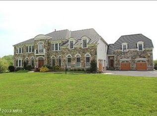 12504 Sycamore View Dr, Potomac, MD 20854