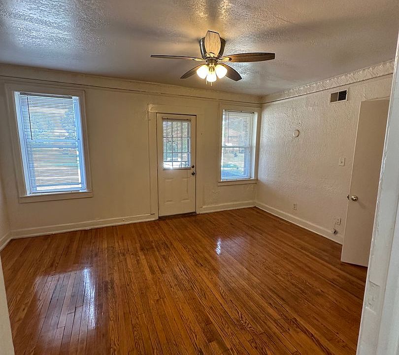 1st image of 13725 La Salle Blvd APT 112