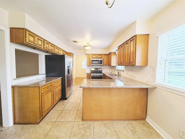 5118 Lymbar Dr — Photo 9