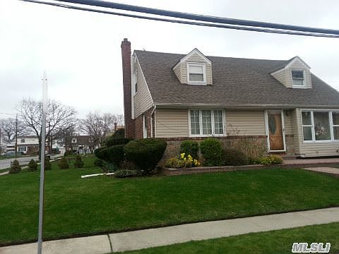 2nd image of 37 Holland Ct