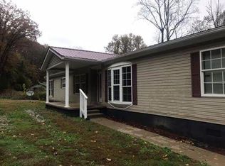 230 Shoals Ln, Wayne, WV 25570