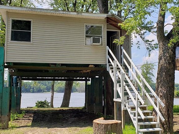 2nd image of 2 Cabin The Getaway