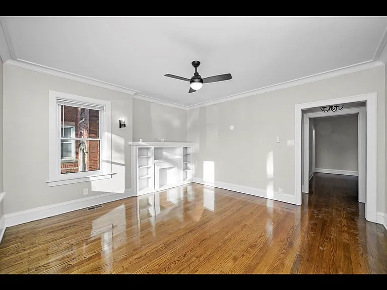 10219 S Racine Ave #L — Photo 5