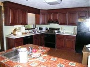 8 Stewart St, Burlington, MA 01803